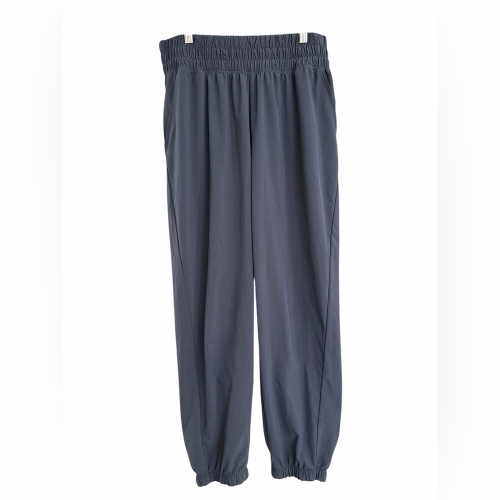 Zella black relaxed fit light weight joggers pants